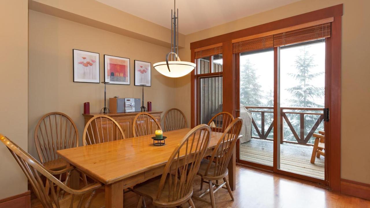 Taluswood The Heights 18 | Mountainside Townhome W/ Ski Access, Hot Tub, Tranquil Views Уистлер Экстерьер фото